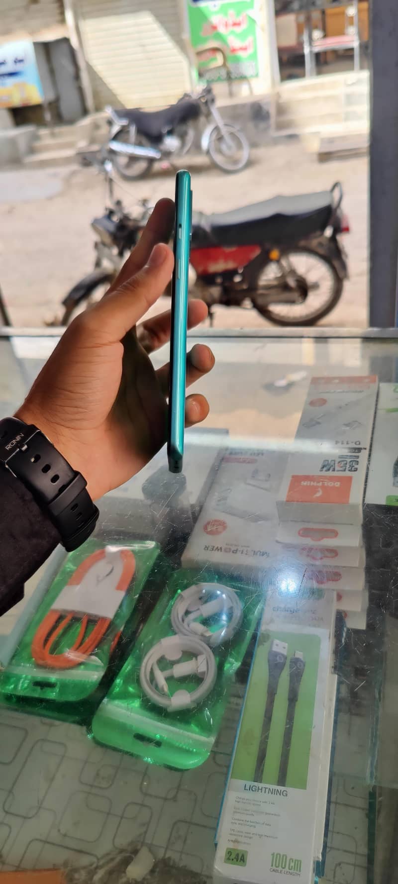 one plus 8T 5