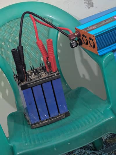 12V 100Amp Lithium battery with impressive Health and Backup