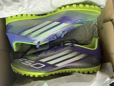 Football shoes F50 grippers
