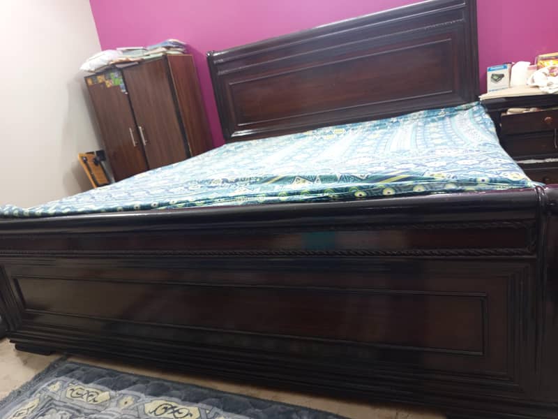 Double Bed with side tables 0