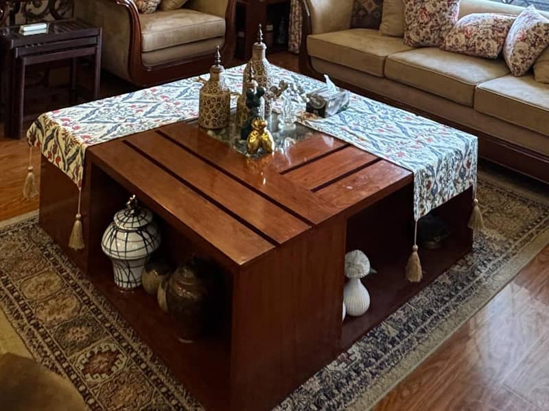 Dining table Centre table 1