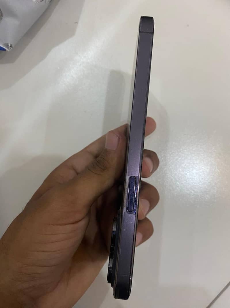 Iphone 14 pro max 2