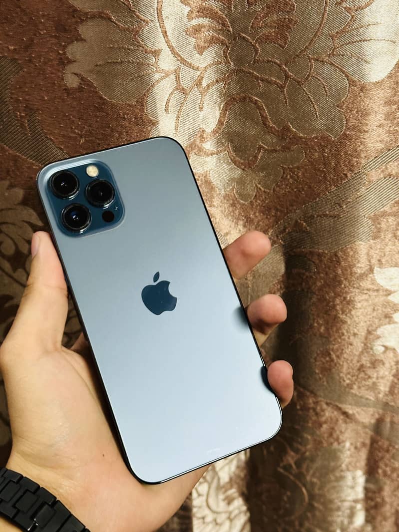 Iphone 12 pro max 2