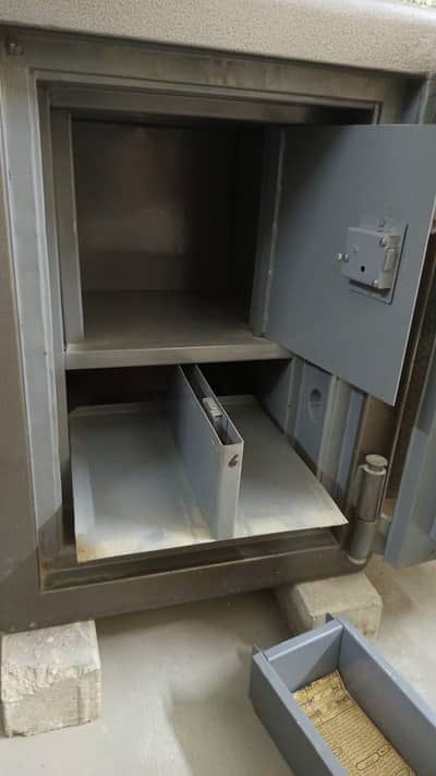 locker safe