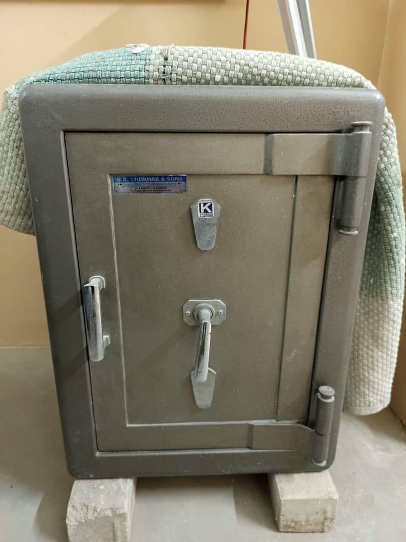 locker safe 4