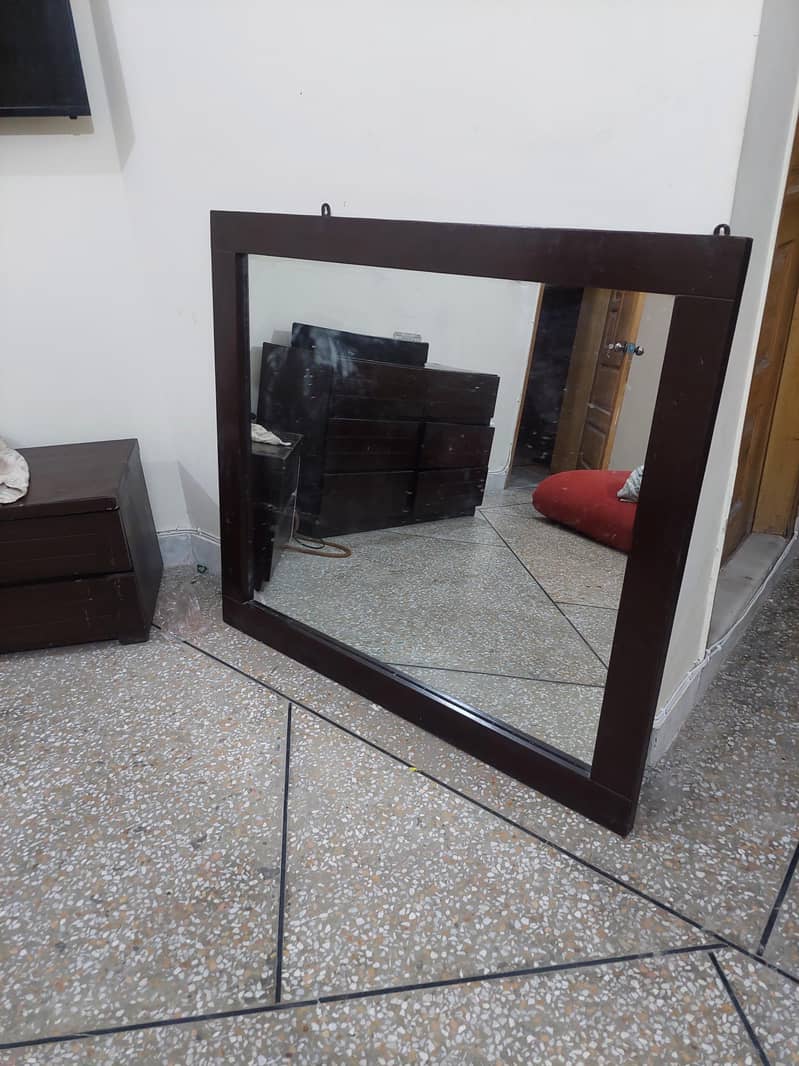 Single bed with side table and dressing table with mirror 8