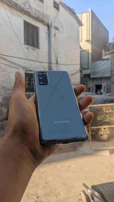 SAMSUNG S20 ALL OK