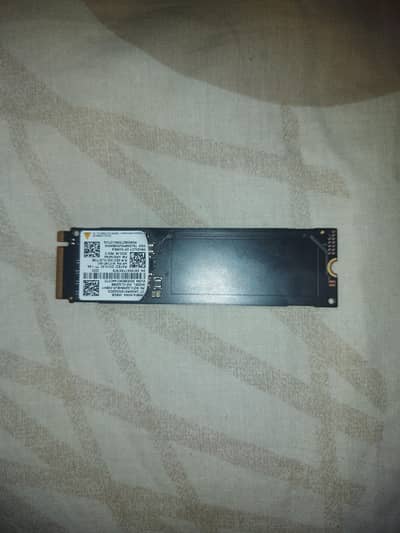 Samsung PM991 256GB NVMe 3rd Gen SSD. (M. 2 2242)