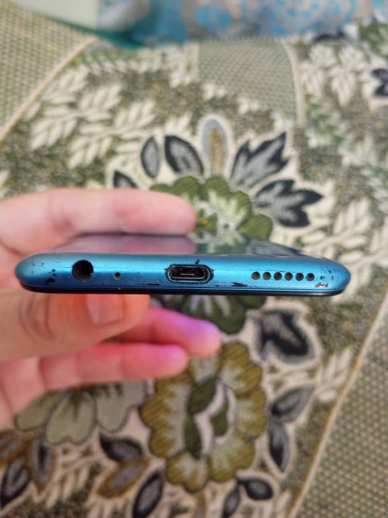 Tecno spark 4 4