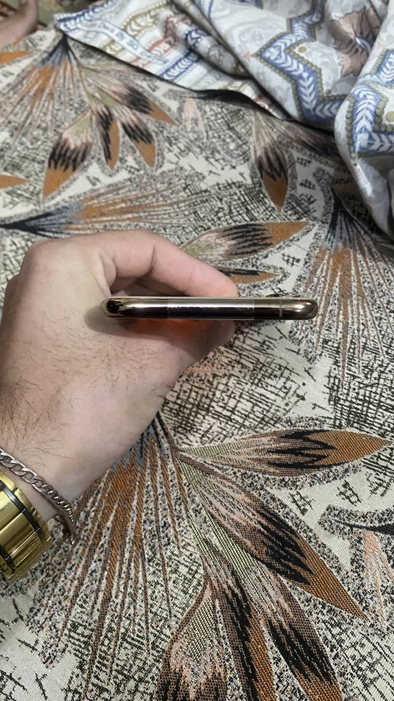 Iphone xs max 6