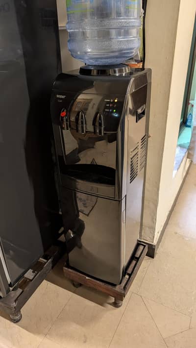Orient dispenser 3 Taps brand new condition