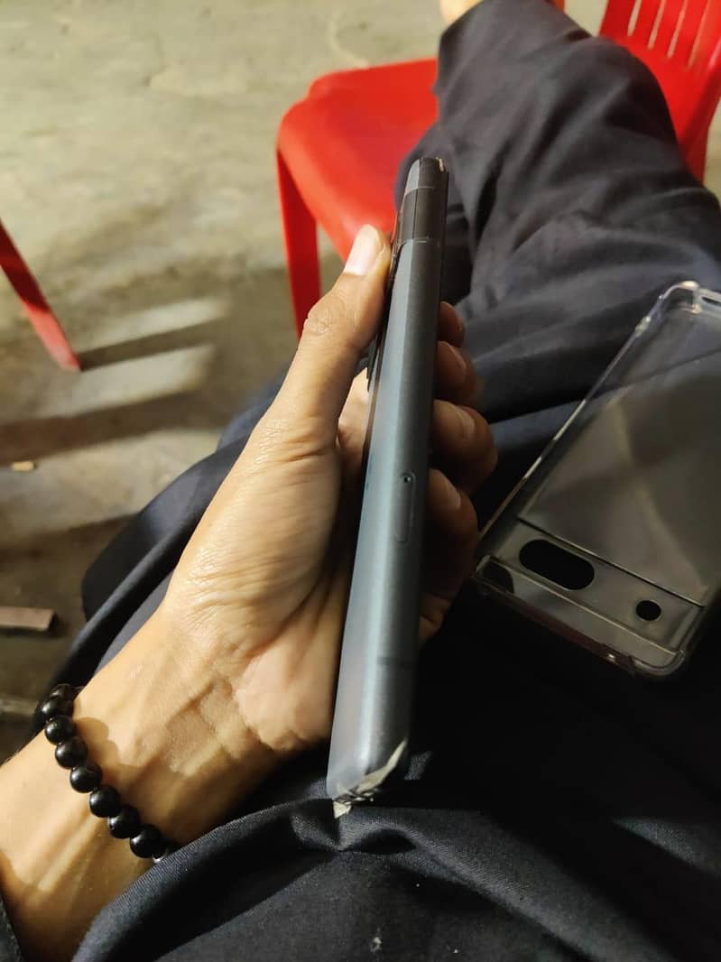 Google pixel 7a 2