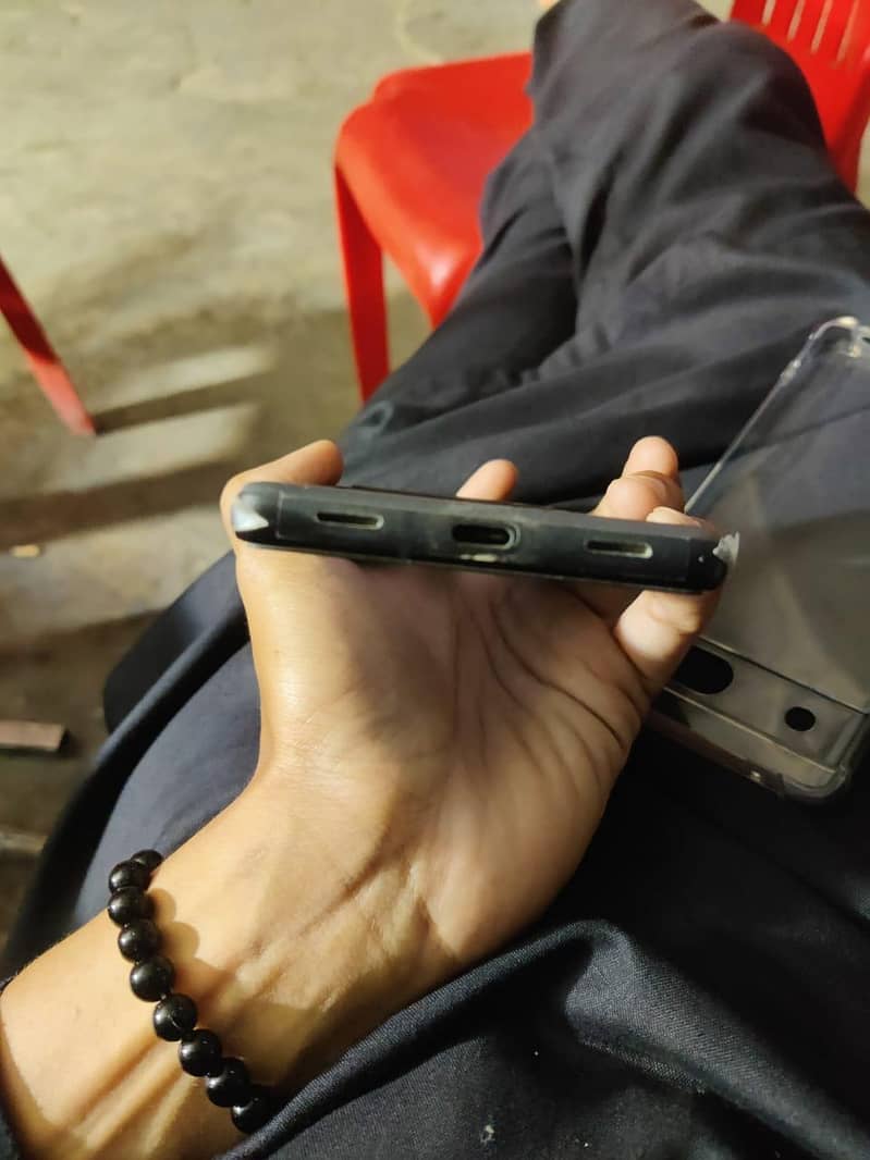 Google pixel 7a 3