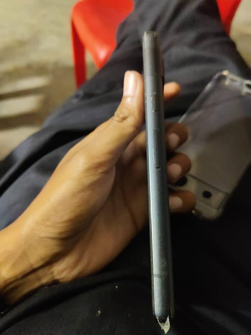 Google pixel 7a 4