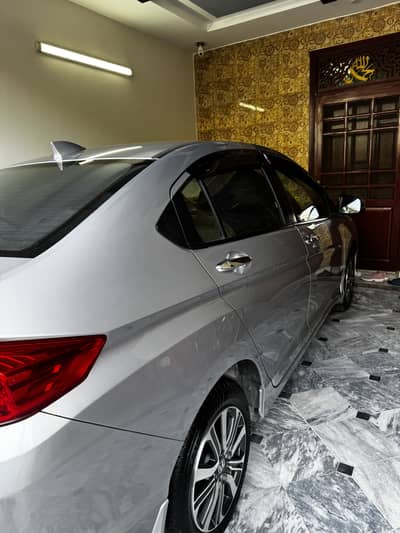 New car scratch less