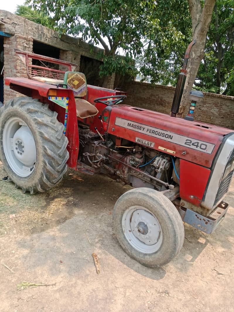 MF 240 0