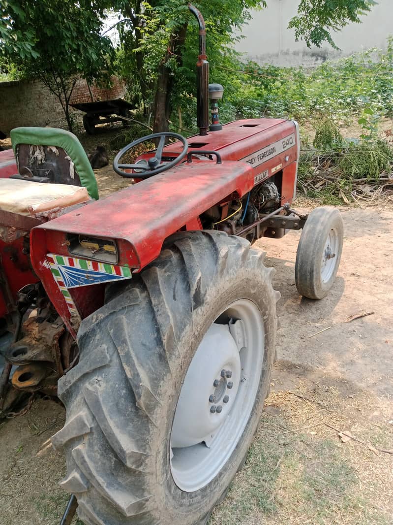 MF 240 7