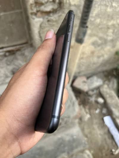 iPhone 8