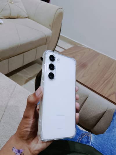 Samsung galaxy s23, non PTA in mint condition.