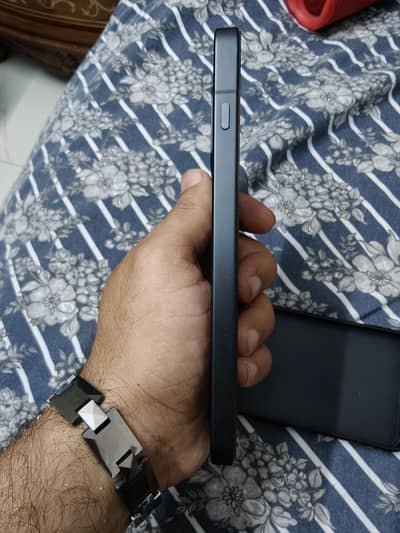 OnePlus 13t 10/9 official pta approved