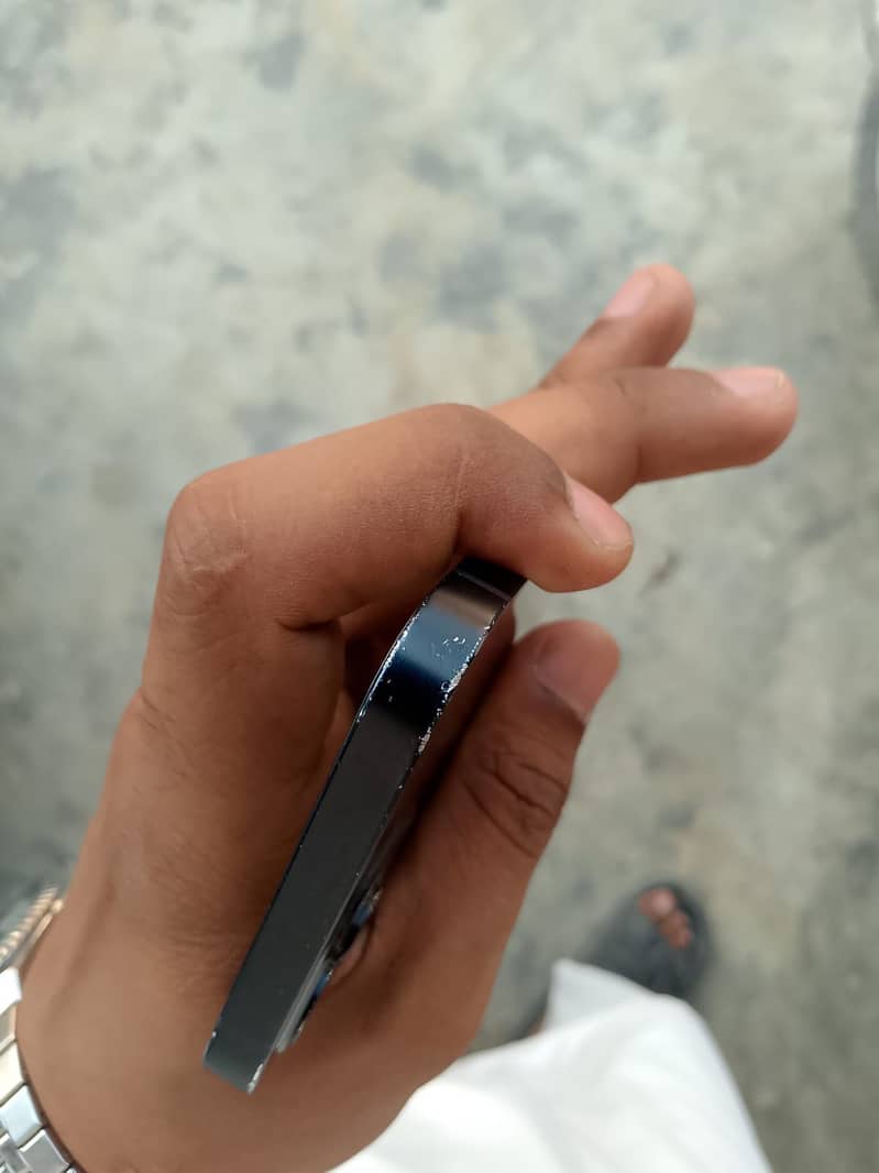 iPhone 12 2