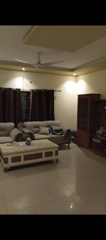 1 kanal upper portion tile flooring neat & clean Available for rent in Valencia town