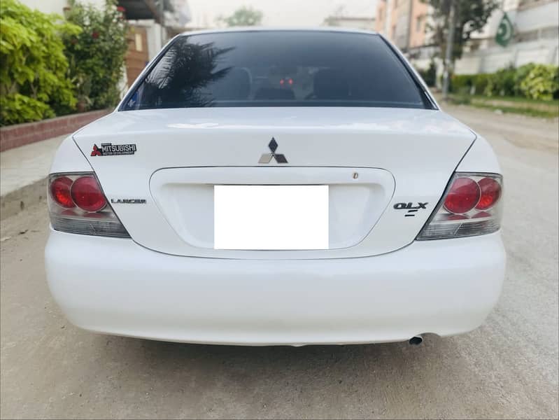 Lancer 1.5 4