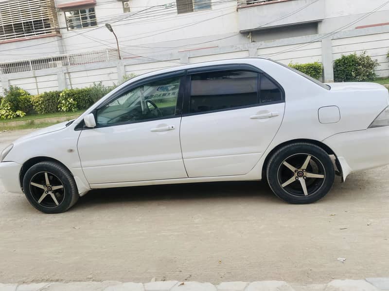 Lancer 1.5 6