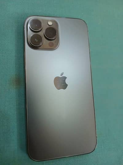 I PHONE 13 PM 10/10 CONDITION SILVER COOLER