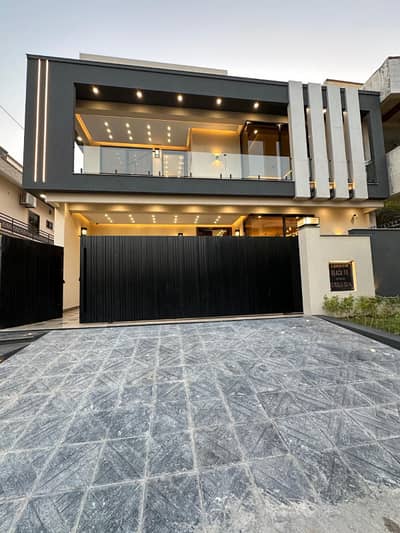 10 Marla Top Location Corner Luxury House For Sale In G-13 Islamabad