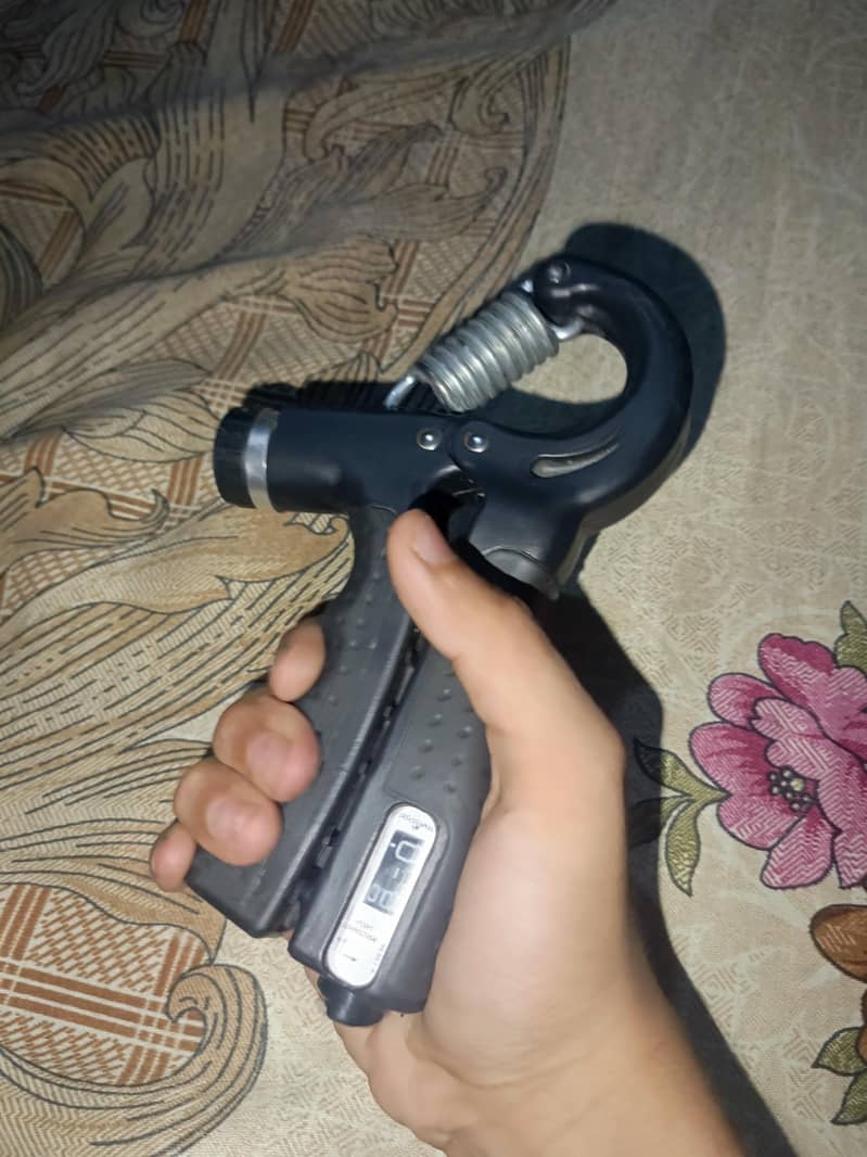 hand gripper 0