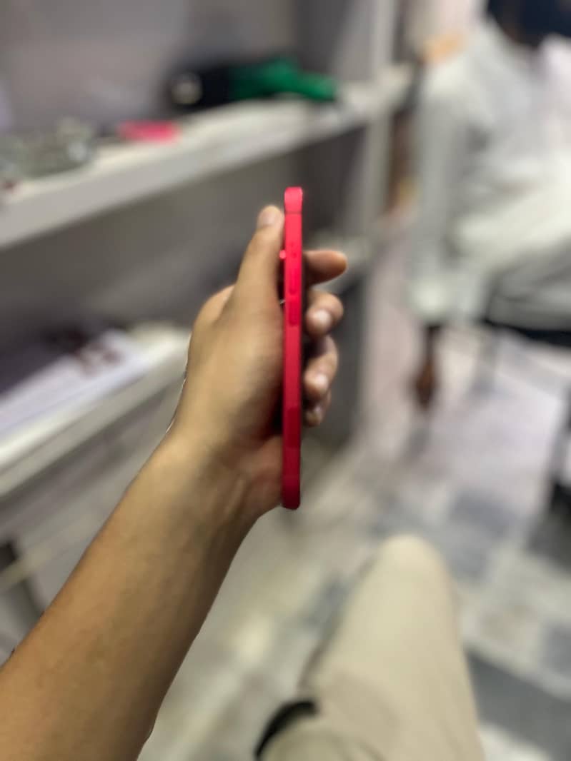 iPhone 14 jv 0