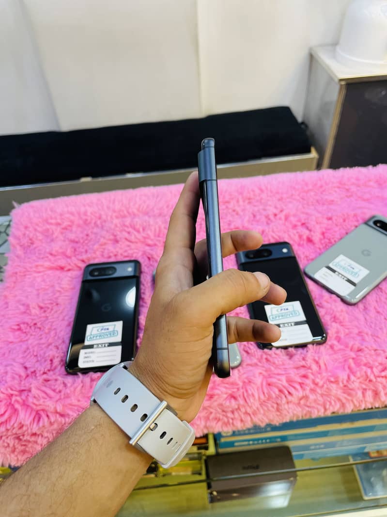 Google Pixel 8 1