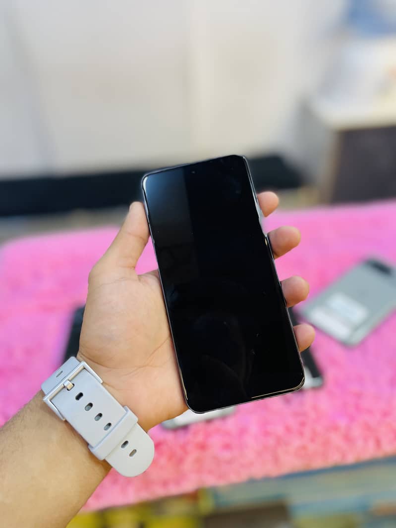 Google Pixel 8 5