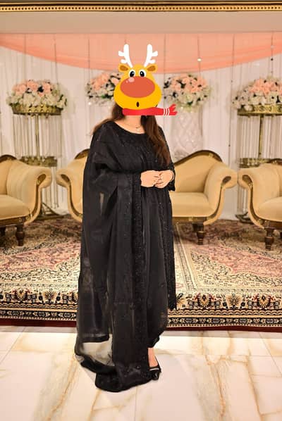 black outfit ready to wear new