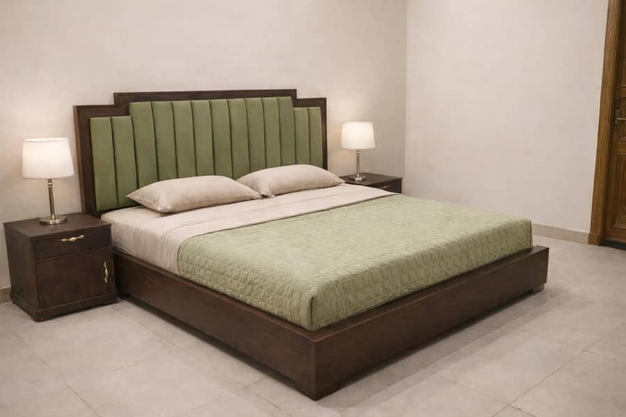 low profile bed set complete /dressing table 1