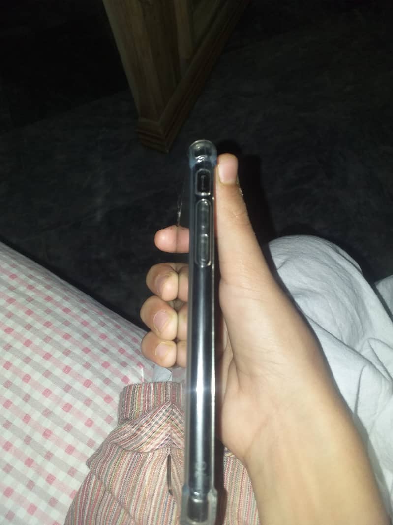 Apple iPhone 7 2