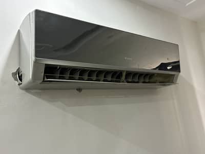 Gree 1.5 Ton Non Inverter