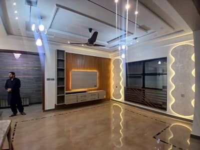 7 Marla Brand New House Divine Enclave