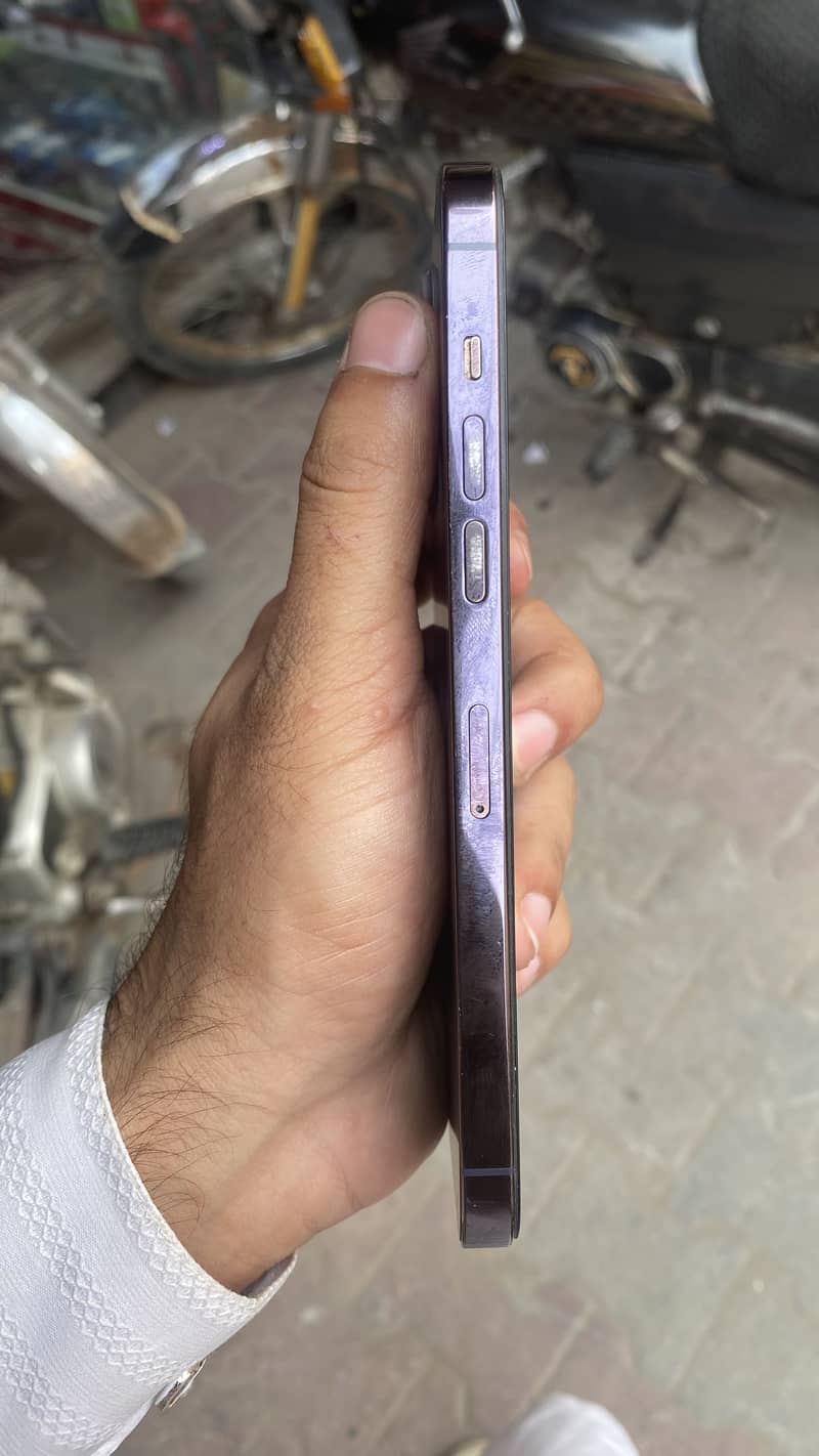 Iphone 14 pro max 2