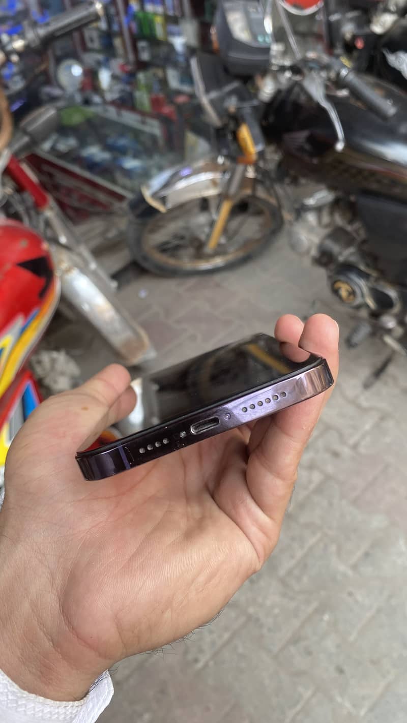 Iphone 14 pro max 5