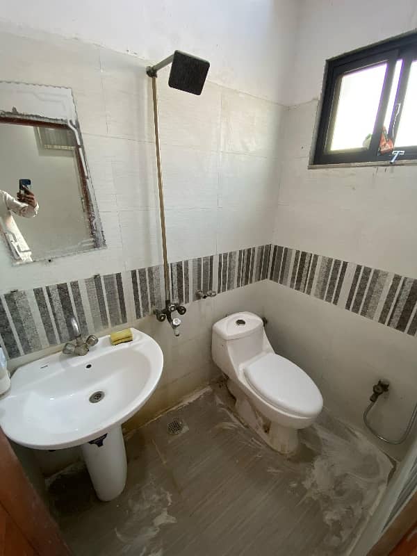 Upper Portion For Rent 6