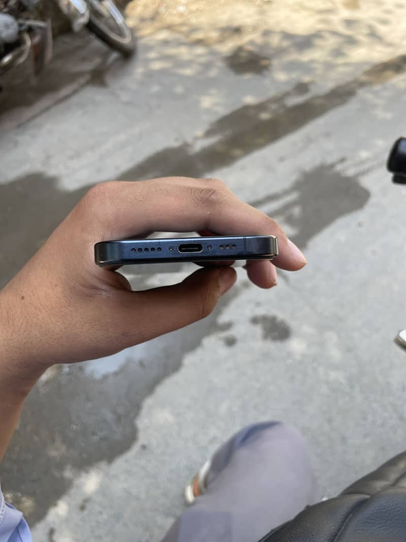 15 pro 5