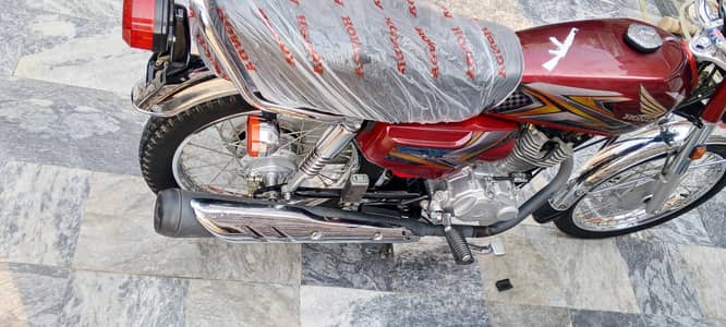 Honda bike brand new condition all ok