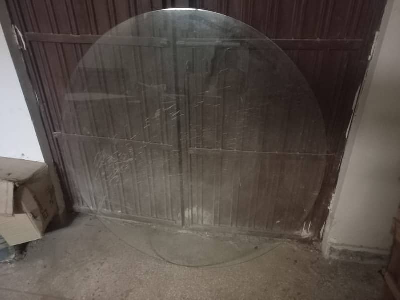Dining table glass 1