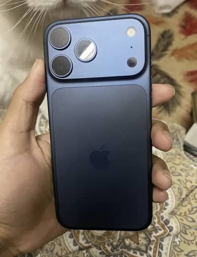 iphone 17 pro max 72 cycle comp box