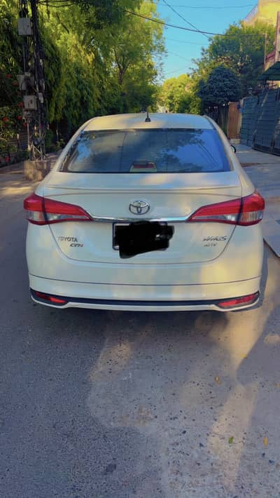 Toyota yaris 1.3 aero modle