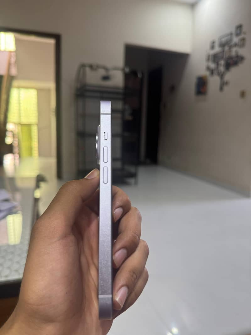 iPhone 14 jv 2