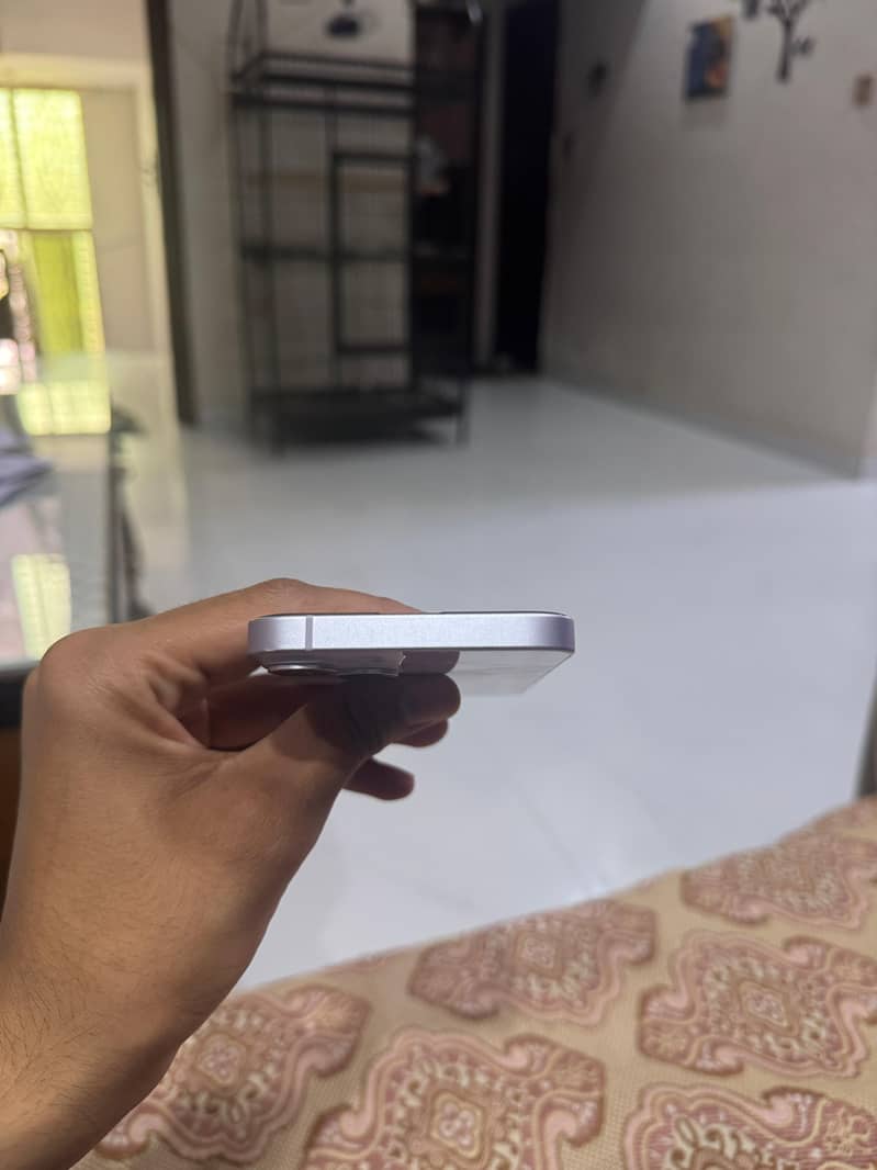 iPhone 14 jv 3