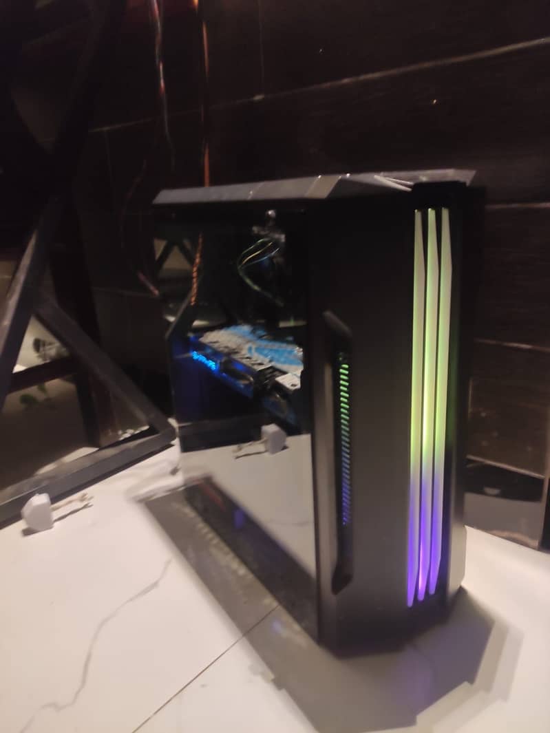 Gaming pc with gaming mouse keyboard 6
